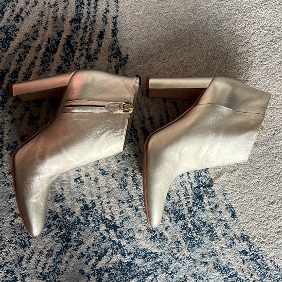 Manolo Blahnik Gold Metallic Boots - Picture 4 of 11